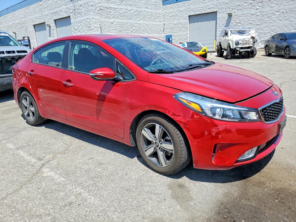 52714666 :رقم المزاد ، 3KPFL4A76JE228663 vin ، 2018 Kia Forte مزاد بيع