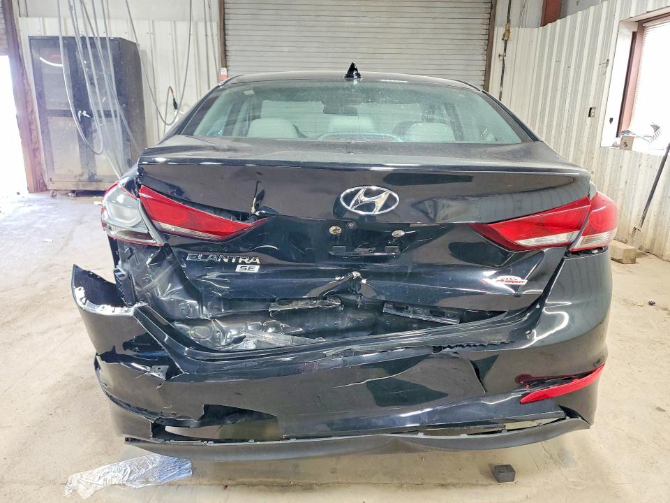 51976946 :رقم المزاد ، 5NPD74LF0JH361320 vin ، 2018 Hyundai Elantra مزاد بيع