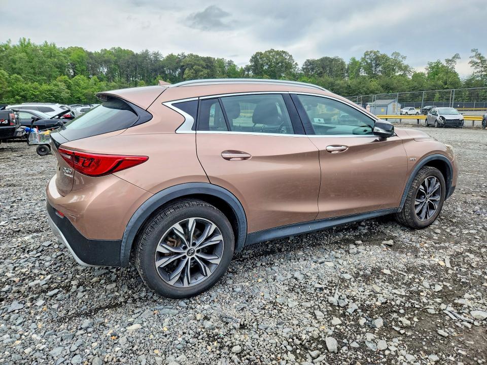 52610036 :رقم المزاد ، SJKCH5CR2JA047018 vin ، 2018 Infiniti Qx30 مزاد بيع