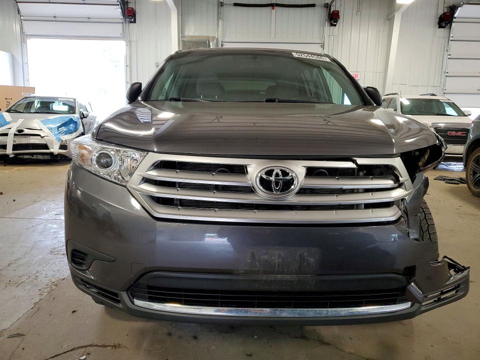 Продажа на аукционе авто 2013 Toyota Highlander, vin: 5TDBK3EHXDS230036, номер лота: 52544586