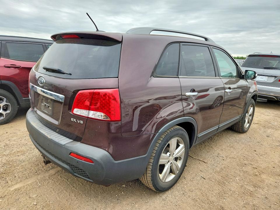 Продажа на аукционе авто 2012 Kia Sorento, vin: 5XYKU4A26CG268070, номер лота: 54458116