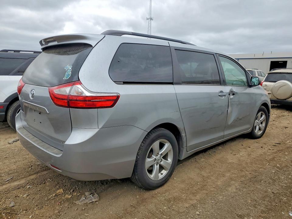 53335736 :رقم المزاد ، 5TDKK3DCXFS590058 vin ، 2015 Toyota Sienna مزاد بيع