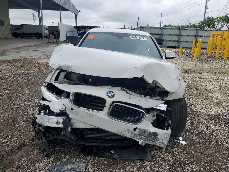 52013966 :رقم المزاد ، WBA8E9C56GK647465 vin ، 2016 Bmw 328 مزاد بيع