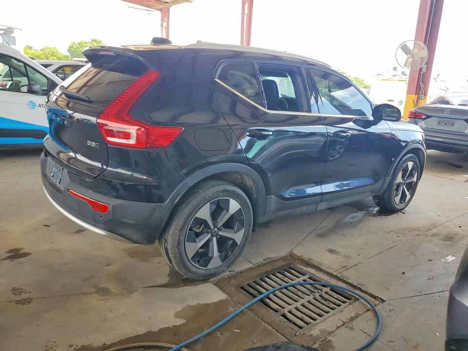2025 Volvo Xc40 მანქანა იყიდება აუქციონზე, vin: YV4L12UE2S2562806, აუქციონის ნომერი: 55313786