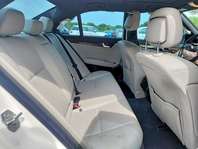 54816456 :رقم المزاد ، WDDGF8AB5DG075176 vin ، 2013 Mercedes-benz C مزاد بيع