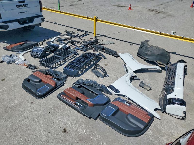Продажа на аукционе авто 2025 Gmc Sierra, vin: 1GT4UXEY8SF125714, номер лота: 52416446