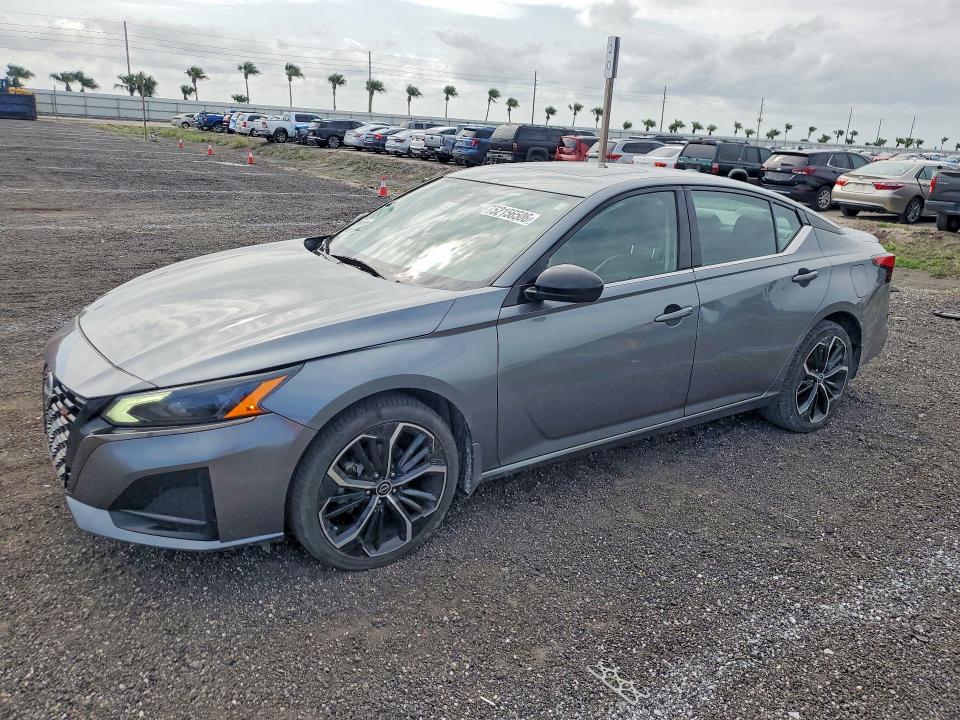 52156506 :رقم المزاد ، 1N4BL4CW0PN360959 vin ، 2023 Nissan Altima مزاد بيع