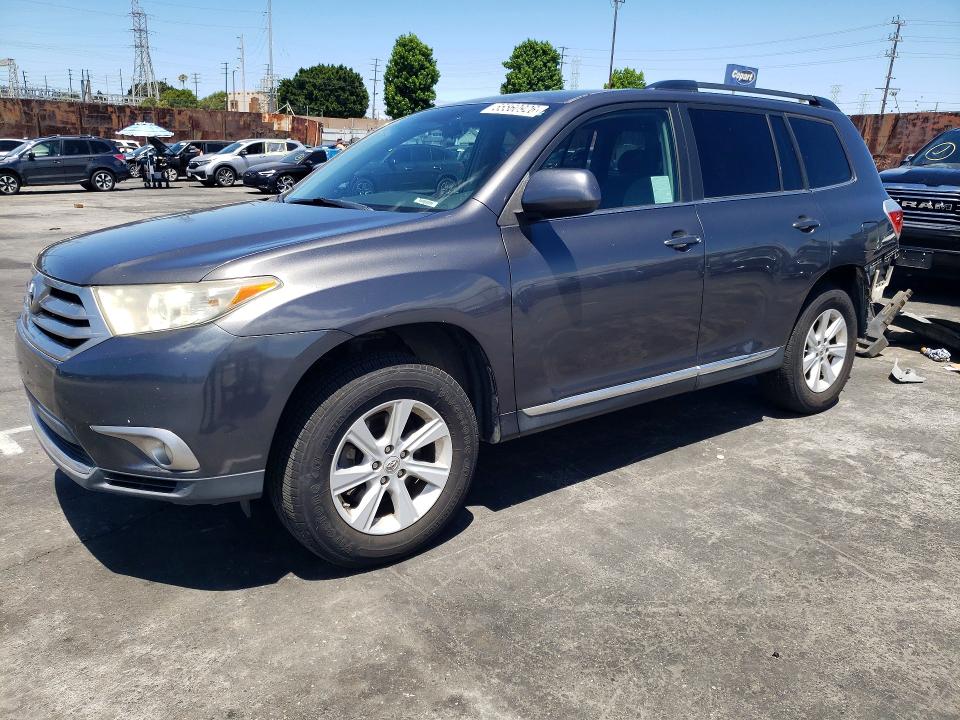 2013 Toyota Highlander მანქანა იყიდება აუქციონზე, vin: 5TDZA3EH5DS046141, აუქციონის ნომერი: 55560926