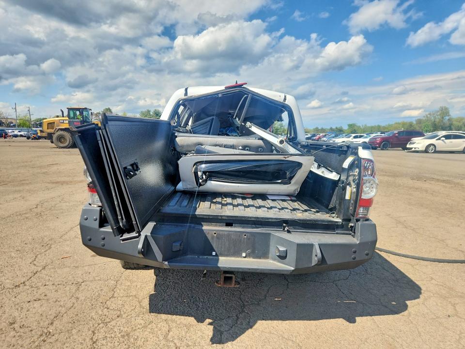 52900496 :رقم المزاد ، 3TMLU4EN7EM139656 vin ، 2014 Toyota Tacoma مزاد بيع
