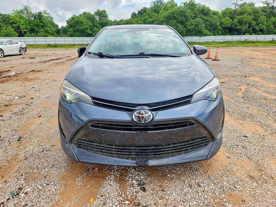 53032216 :رقم المزاد ، 5YFBURHE2HP578135 vin ، 2017 Toyota Corolla مزاد بيع