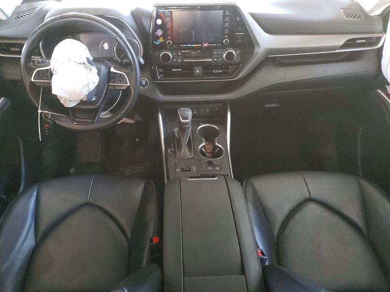 53131856 :رقم المزاد ، 5TDGZRAH4NS546883 vin ، 2022 Toyota Highlander مزاد بيع