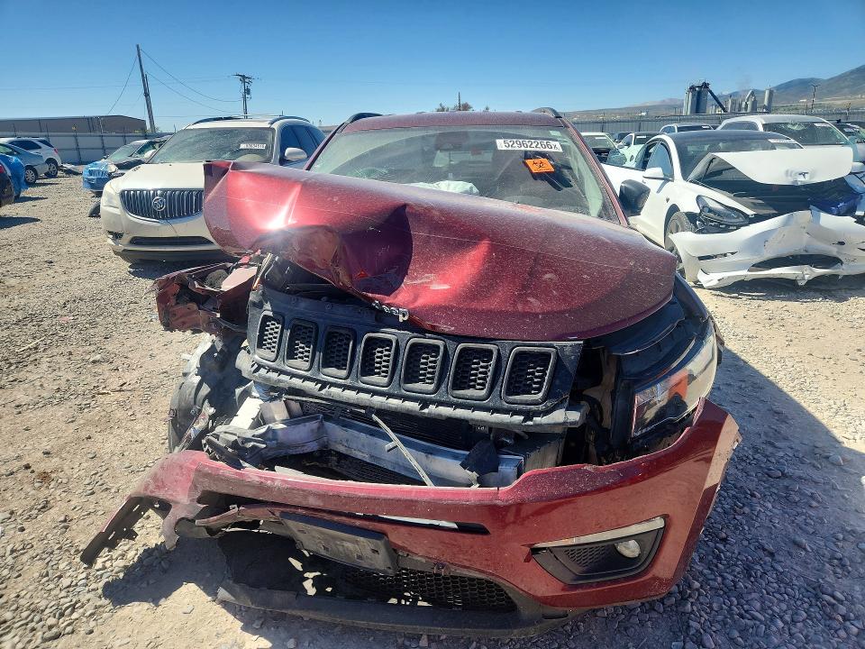 52962266 :رقم المزاد ، 3C4NJDBB6MT529700 vin ، 2021 Jeep Compass مزاد بيع