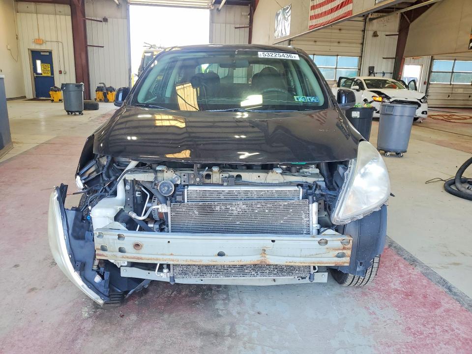 53225436 :رقم المزاد ، 3N1CN7AP2DL852073 vin ، 2013 Nissan Versa مزاد بيع