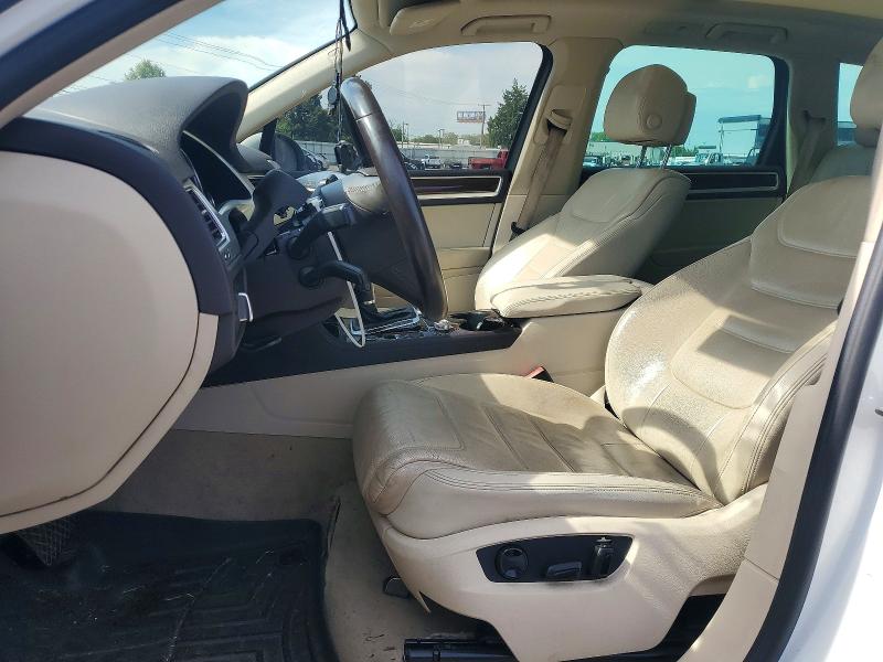 52318746 :رقم المزاد ، WVGEF9BP1FD007460 vin ، 2015 Volkswagen Touareg مزاد بيع