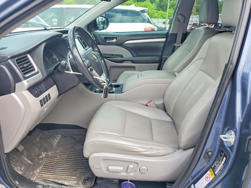2019 Toyota Highlander მანქანა იყიდება აუქციონზე, vin: 5TDKZRFH9KS326864, აუქციონის ნომერი: 55229346