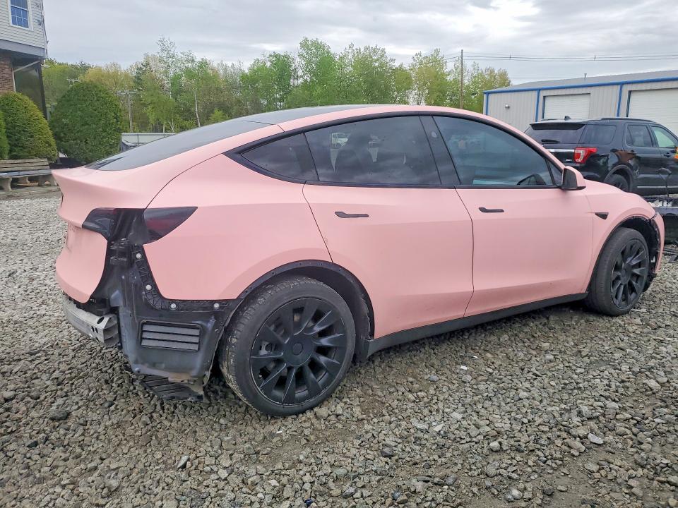 2024 Tesla Model Y მანქანა იყიდება აუქციონზე, vin: 7SAYGAEEXRF020105, აუქციონის ნომერი: 52819786