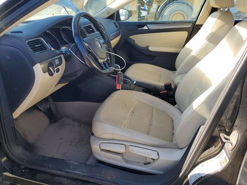 53698686 :رقم المزاد ، 3VWLA7AJ8FM340915 vin ، 2015 Volkswagen Jetta مزاد بيع