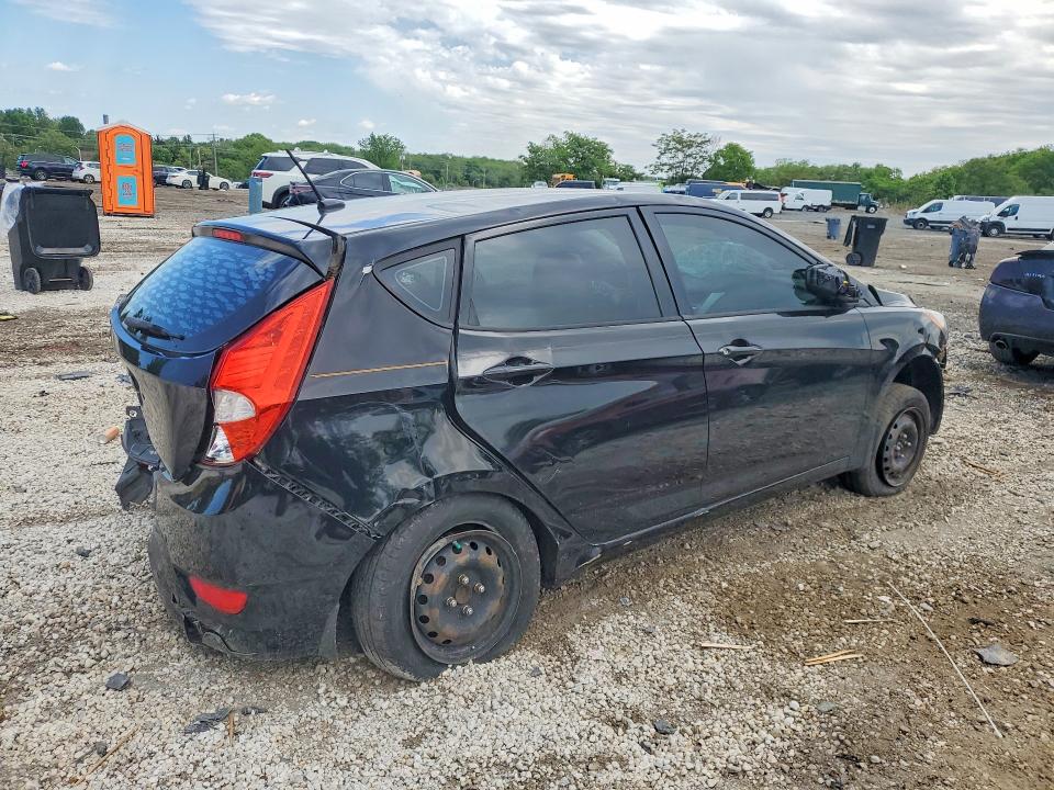 52595156 :رقم المزاد ، KMHCT5AE7DU086994 vin ، 2013 Hyundai Accent مزاد بيع