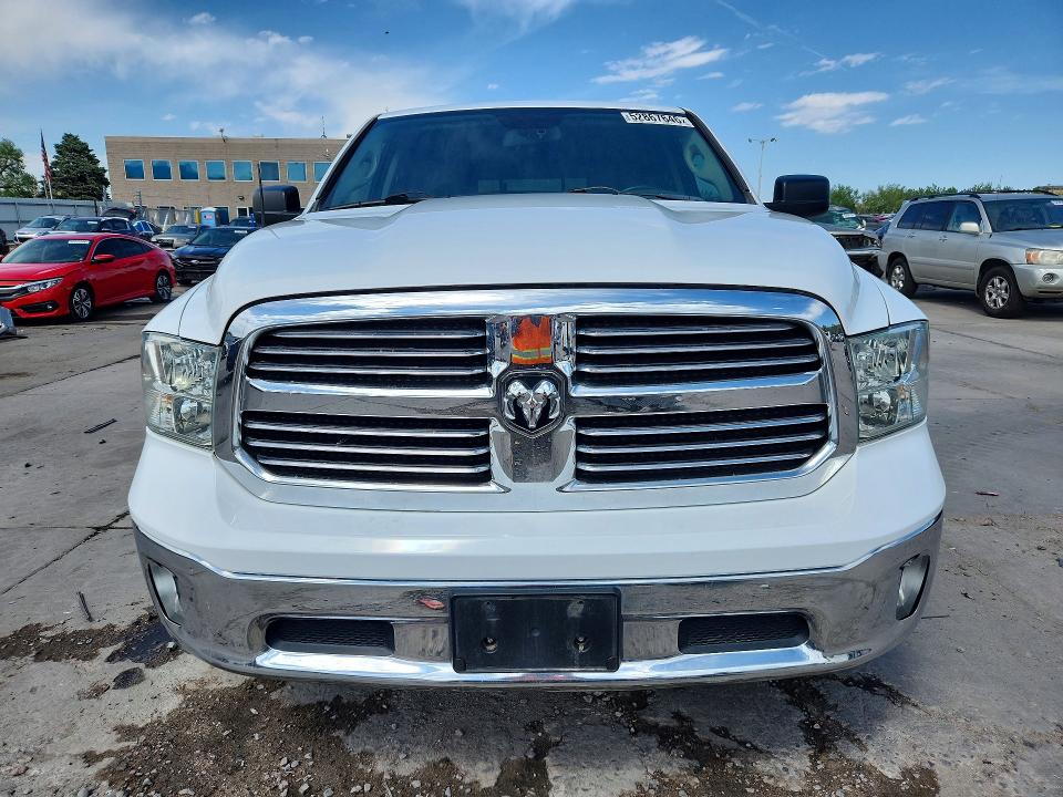 52867646 :رقم المزاد ، 1C6RR7GT0FS763887 vin ، 2015 Ram 1500 مزاد بيع
