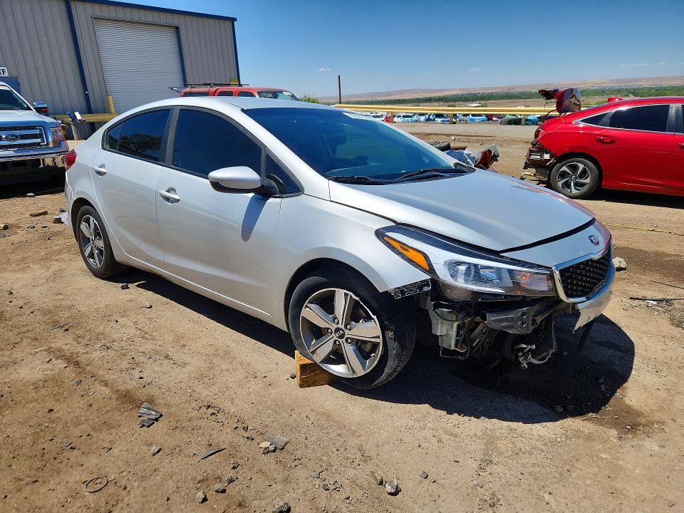 2018 Kia Forte მანქანა იყიდება აუქციონზე, vin: 3KPFL4A71JE274031, აუქციონის ნომერი: 53064376