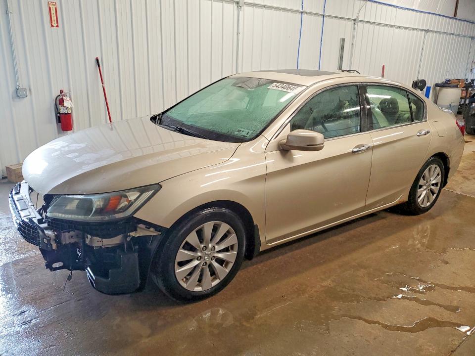 54340646 :رقم المزاد ، 1HGCR2F84FA025886 vin ، 2015 Honda Accord مزاد بيع