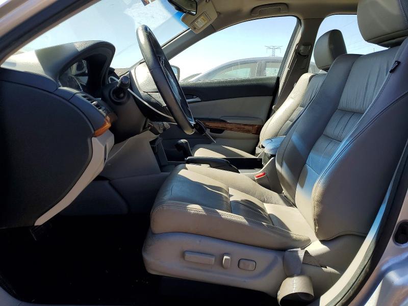 52868406 :رقم المزاد ، 1HGCP2F89BA044725 vin ، 2011 Honda Accord مزاد بيع