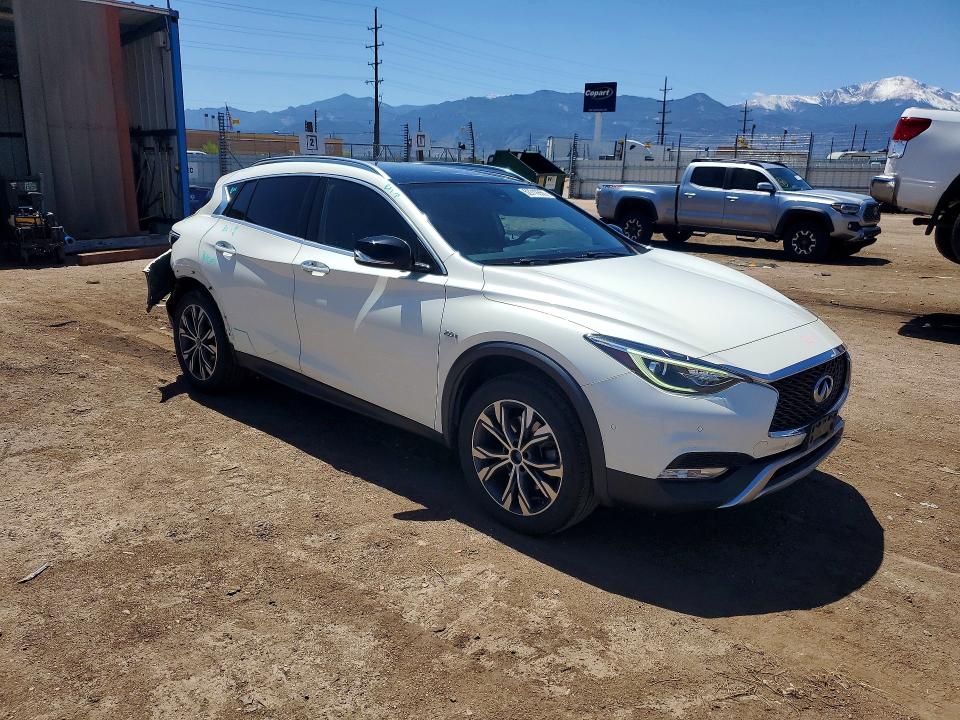 52719356 :رقم المزاد ، SJKCH5CR3HA022901 vin ، 2017 Infiniti Qx30 مزاد بيع