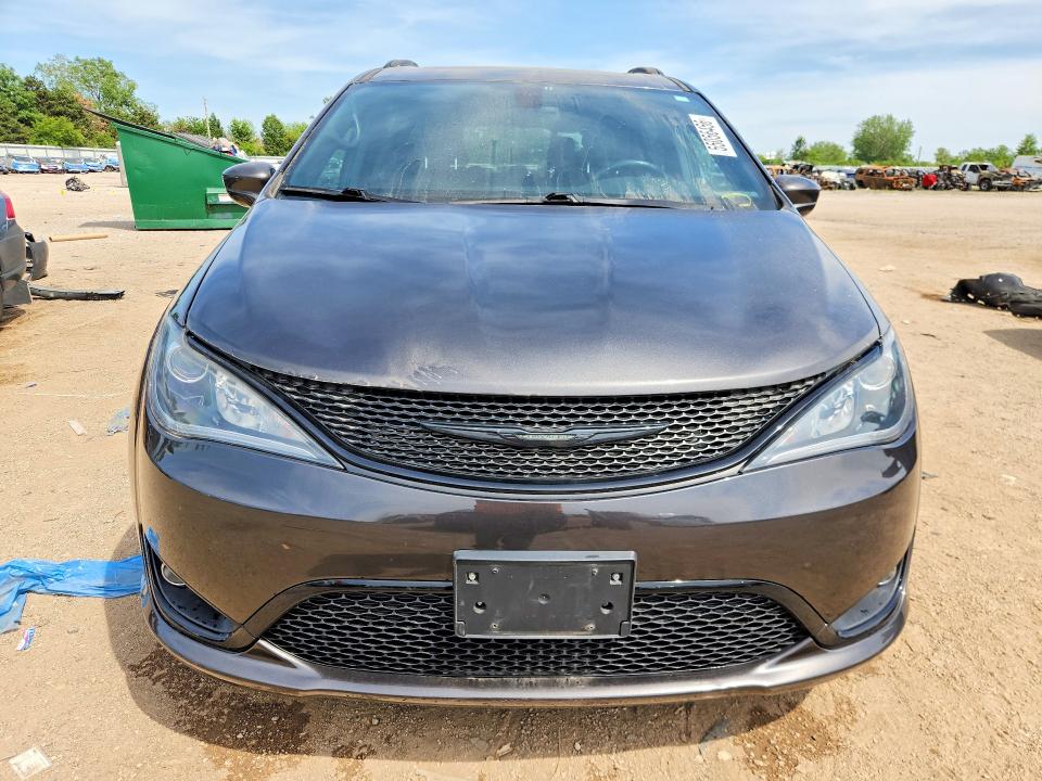 Auction sale of the 2019 Chrysler Pacifica, vin: 2C4RC1EG6KR667495, lot number: 55056456