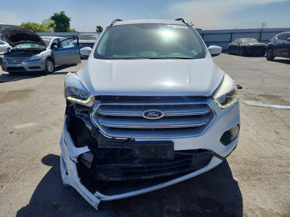 54107376 :رقم المزاد ، 1FMCU9HD3KUC07938 vin ، 2019 Ford Escape مزاد بيع