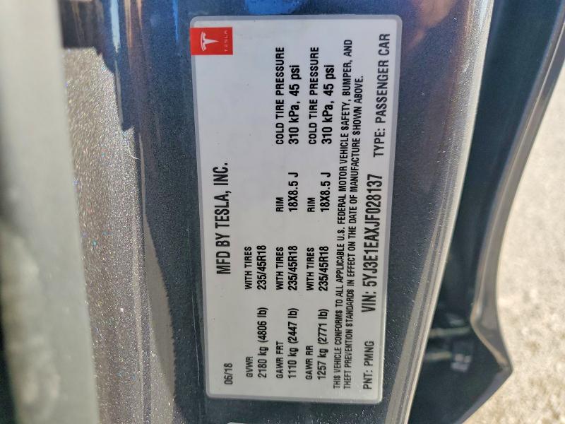 53342526 :رقم المزاد ، 5YJ3E1EAXJF028137 vin ، 2018 Tesla Model 3 مزاد بيع