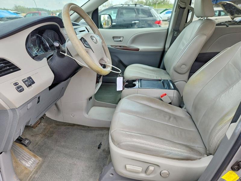 2011 Toyota Sienna მანქანა იყიდება აუქციონზე, vin: 5TDYK3DC5BS158725, აუქციონის ნომერი: 52082086