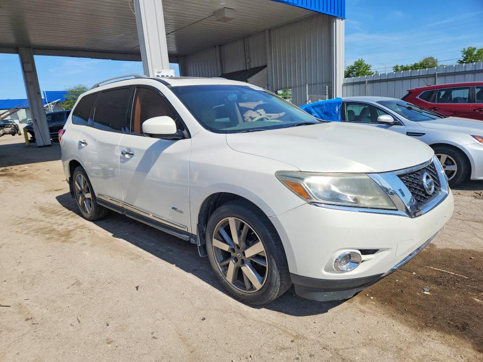 55558126 :رقم المزاد ، 5N1CR2MM2EC643074 vin ، 2014 Nissan Pathfinder Hybrid مزاد بيع
