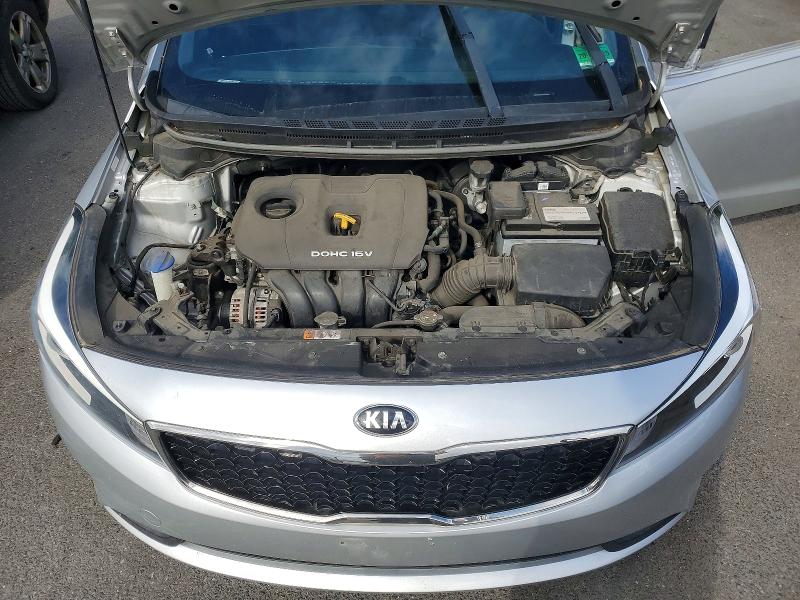 53622226 :رقم المزاد ، 3KPFK4A73JE178100 vin ، 2018 Kia Forte مزاد بيع