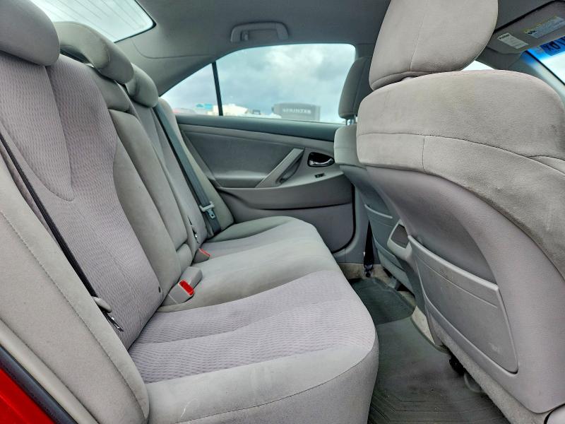 52754076 :رقم المزاد ، 4T1BF3EK6AU080994 vin ، 2010 Toyota Camry مزاد بيع