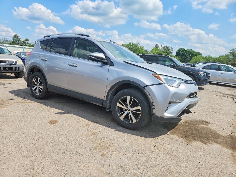 53845736 :رقم المزاد ، JTMRFREV8JJ253271 vin ، 2018 Toyota Rav4 مزاد بيع
