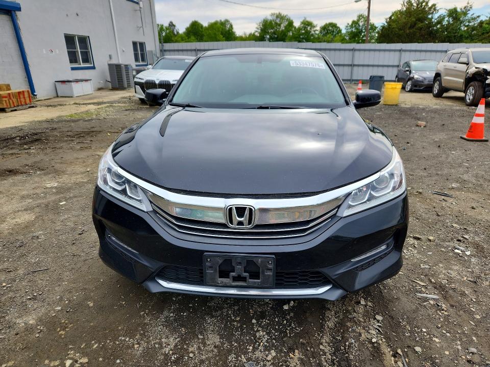 Продажа на аукционе авто 2016 Honda Accord, vin: 1HGCR2F84GA063264, номер лота: 53347576