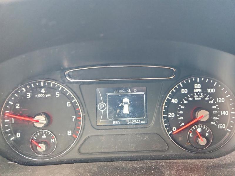 53043996 :رقم المزاد ، 5XYPG4A38JG429361 vin ، 2018 Kia Sorento مزاد بيع