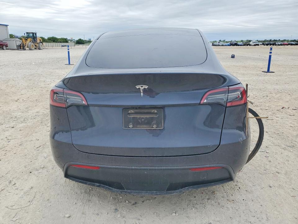 52863356 :رقم المزاد ، 7SAYGDEDXRA331457 vin ، 2024 Tesla Model Y مزاد بيع