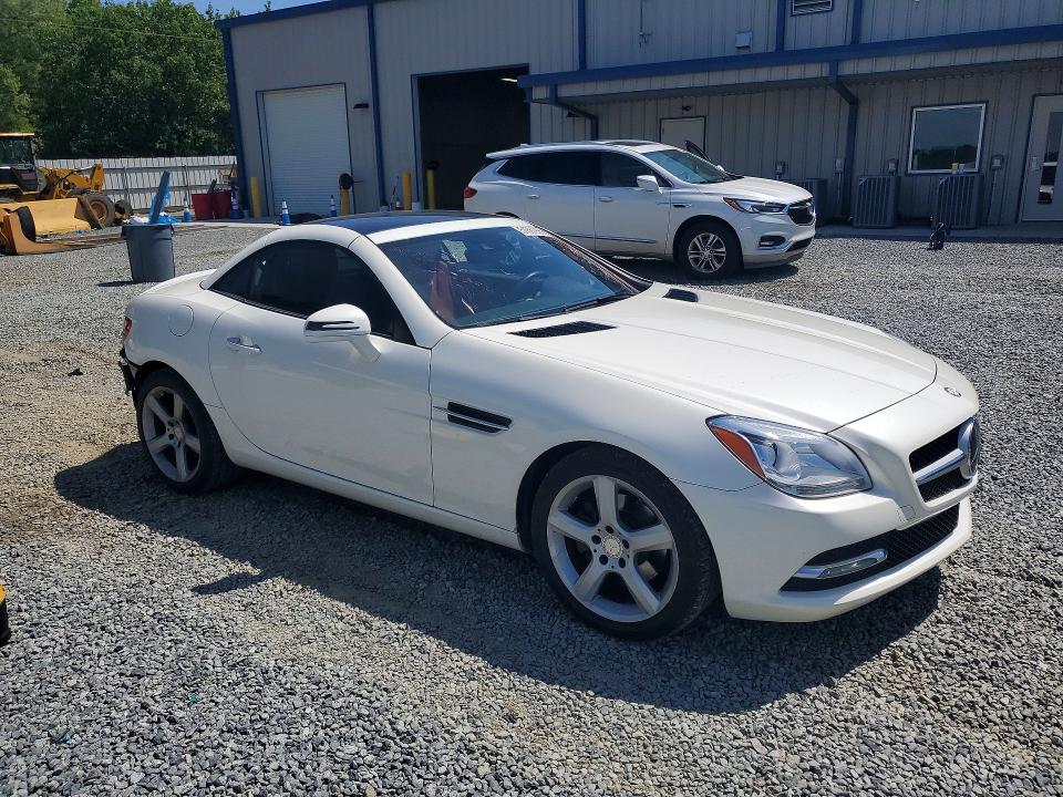 51881996 :رقم المزاد ، WDDPK4HA0EF079502 vin ، 2014 Mercedes-benz Slk مزاد بيع
