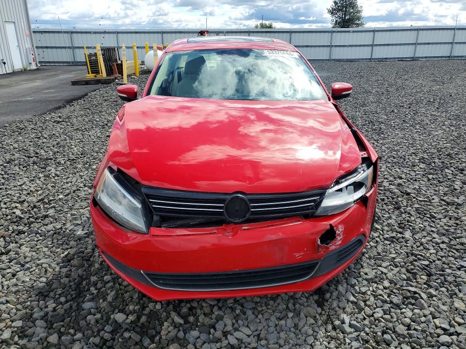 53325686 :رقم المزاد ، 3VWD07AJ0EM432834 vin ، 2014 Volkswagen Jetta مزاد بيع