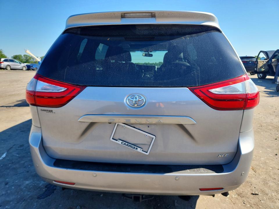 53195176 :رقم المزاد ، 5TDYK3DC6FS635877 vin ، 2015 Toyota Sienna مزاد بيع
