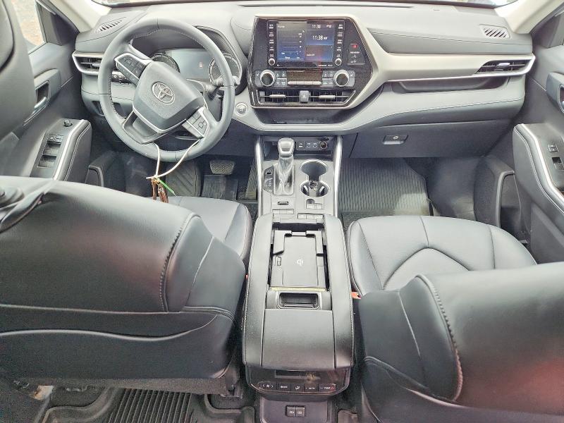 53215246 :رقم المزاد ، 5TDGZRBH3NS568405 vin ، 2022 Toyota Highlander مزاد بيع