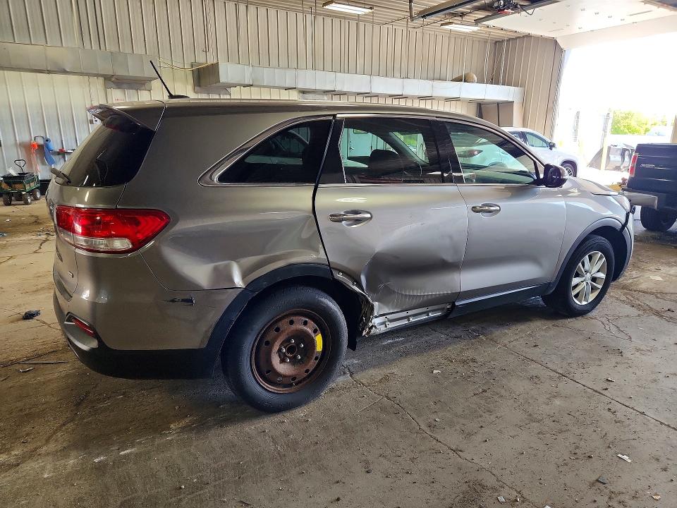 2016 Kia Sorento მანქანა იყიდება აუქციონზე, vin: 5XYPG4A39GG057733, აუქციონის ნომერი: 53710216