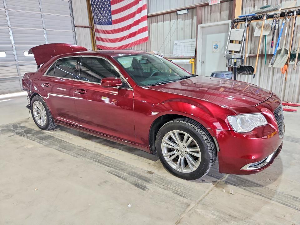 54547296 :رقم المزاد ، 2C3CCAAGXKH593519 vin ، 2019 Chrysler 300 مزاد بيع