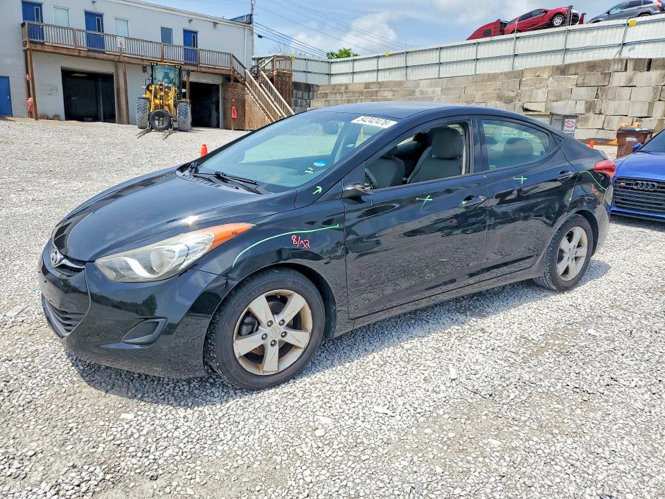 54242476 :رقم المزاد ، 5NPDH4AE0DH373074 vin ، 2013 Hyundai Elantra مزاد بيع