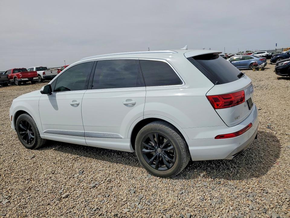 2017 Audi Q7 მანქანა იყიდება აუქციონზე, vin: WA1LAAF79HD023716, აუქციონის ნომერი: 46777766