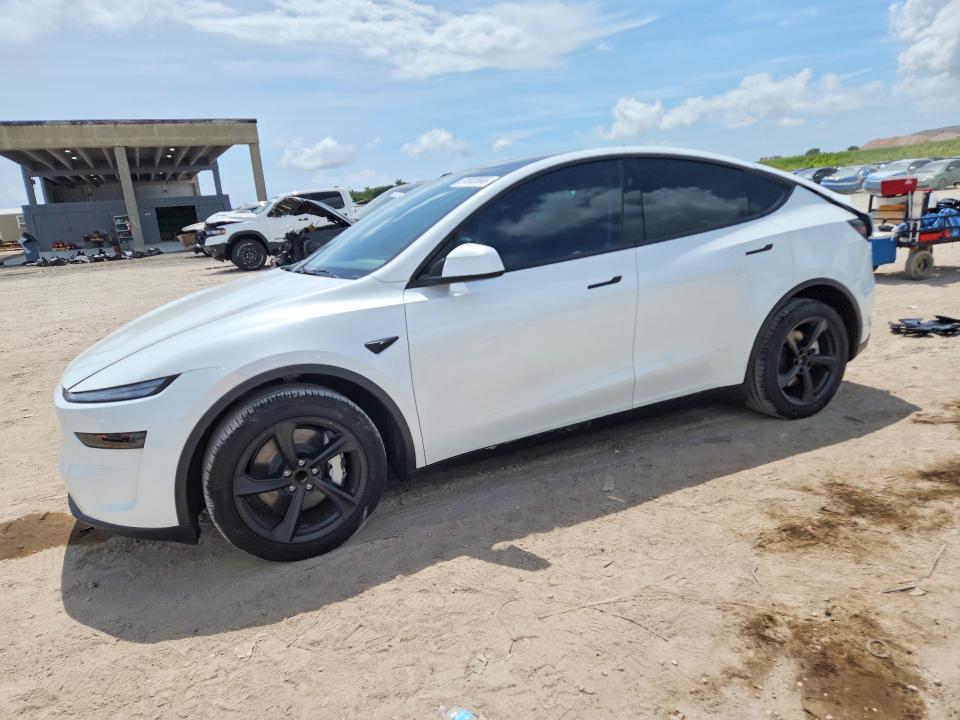 2026 Tesla Model Y მანქანა იყიდება აუქციონზე, vin: 7SAYGDED1TA417294, აუქციონის ნომერი: 51003666