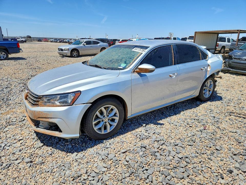 54175736 :رقم المزاد ، 1VWAT7A32HC012624 vin ، 2017 Volkswagen Passat مزاد بيع