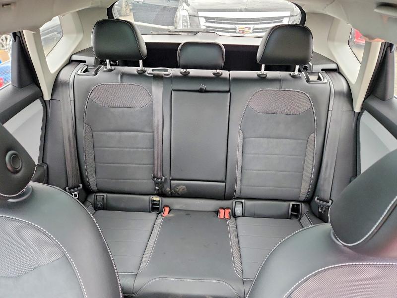 53734696 :رقم المزاد ، 3VVLX7B2XNM098718 vin ، 2022 Volkswagen Taos مزاد بيع