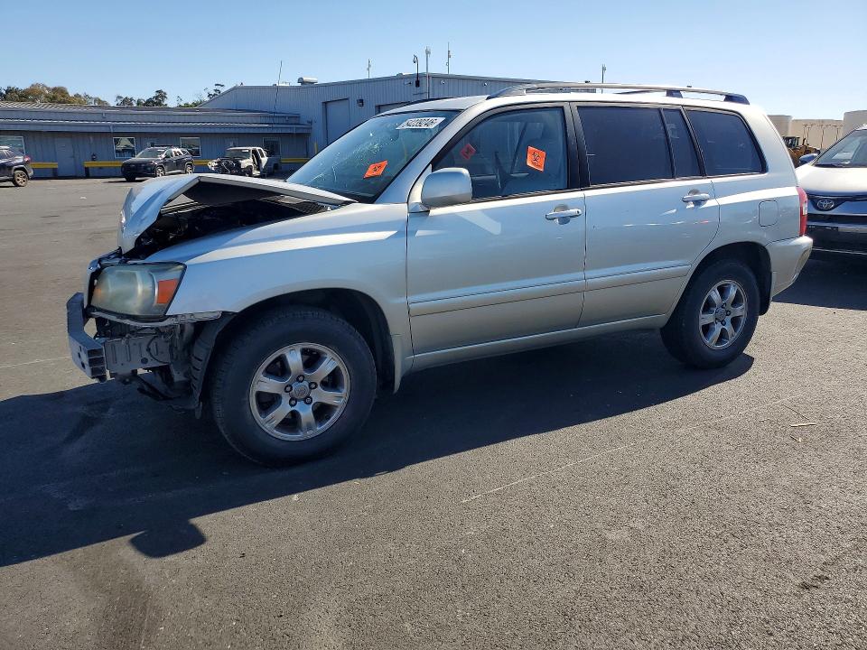 54239246 :رقم المزاد ، JTEGP21A250051404 vin ، 2005 Toyota Highlander مزاد بيع